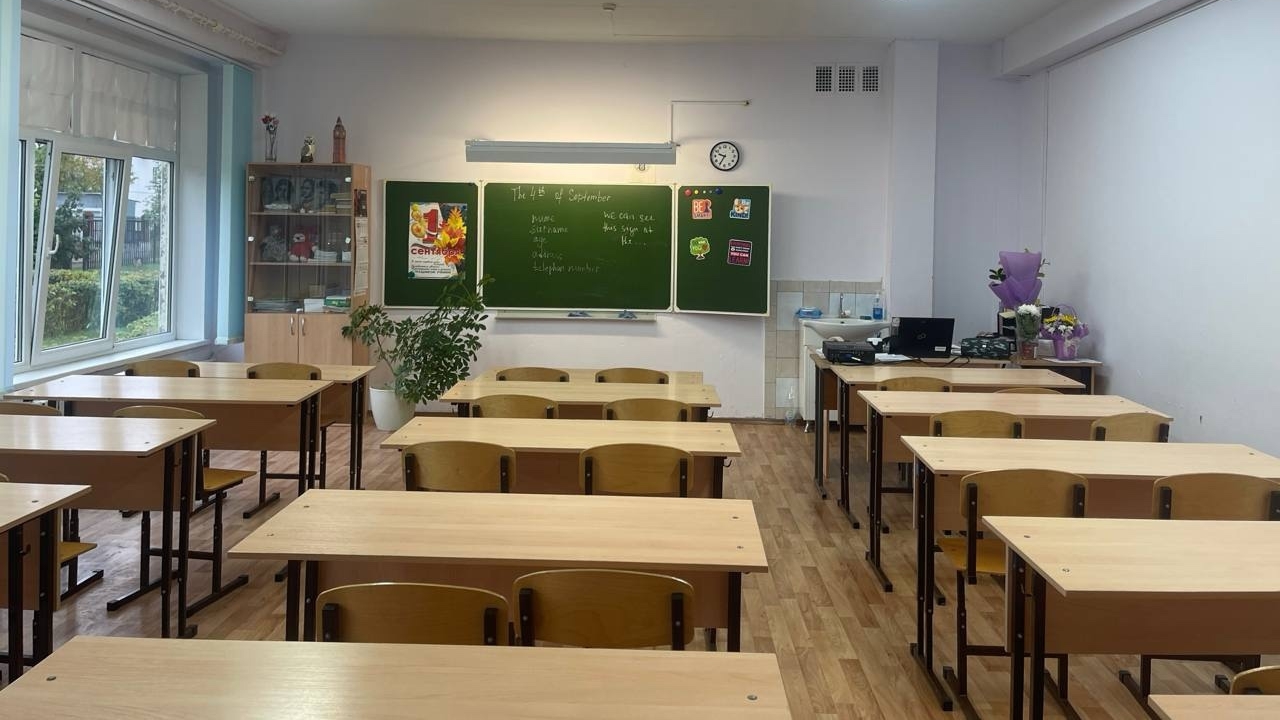 Ильсур Хадиуллин поздравил педагогов Татарстана...