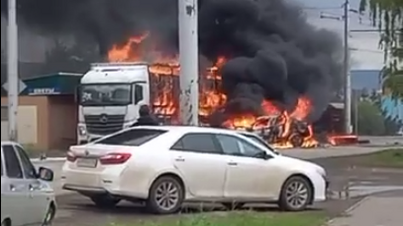 Под Альметьевском произошла серьезная авария, в...