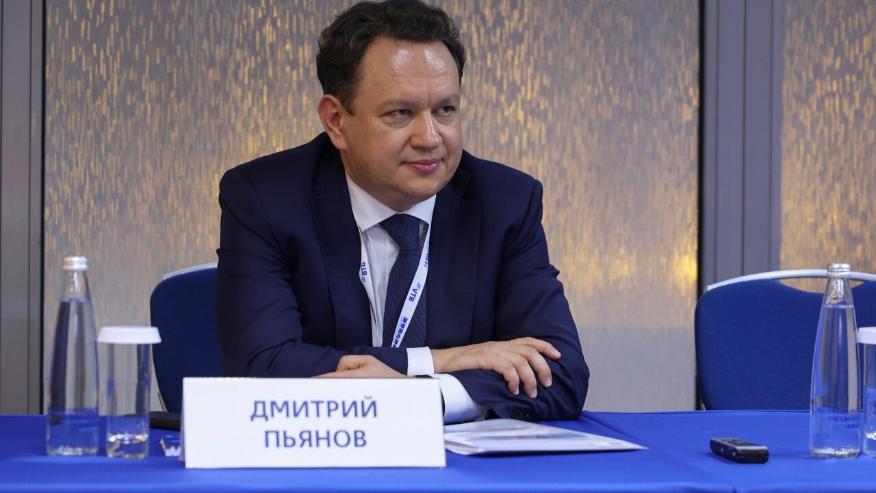 Чистая прибыль группы ВТБ по международным стан...