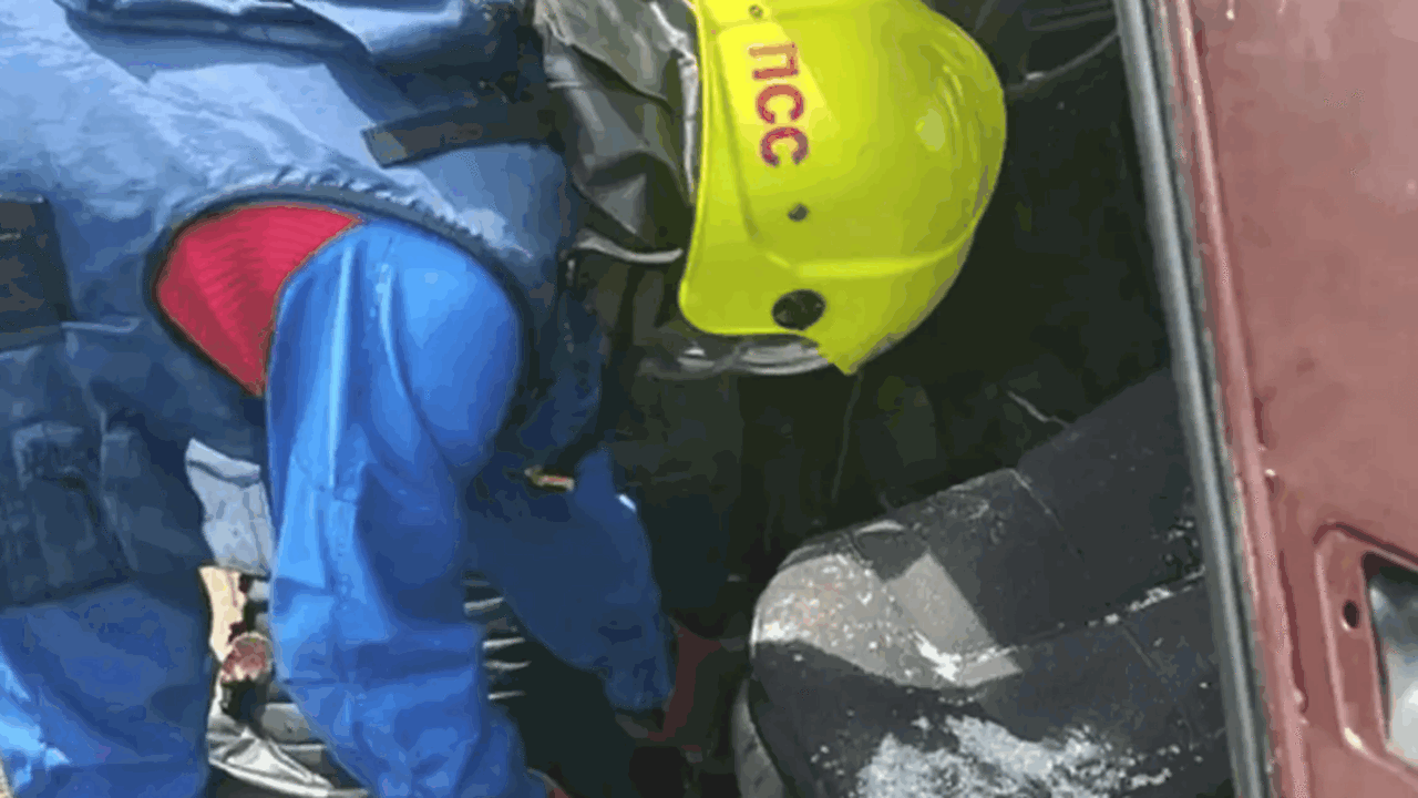 В Самарской области спасатели деблокировали водителя после ДТП В апреле текущего года сотрудниками ГИБДД был о...