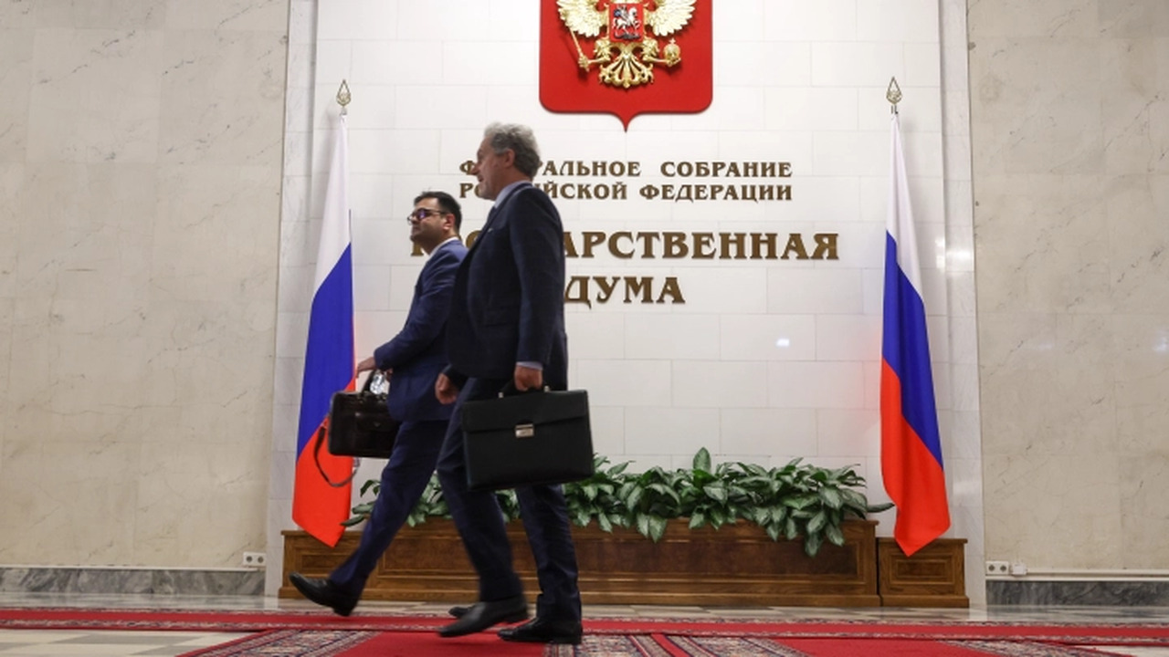 Россия вводит с 1 июля новые законы для граждан С 1 июля 2025 года в России вступают в силу зак...