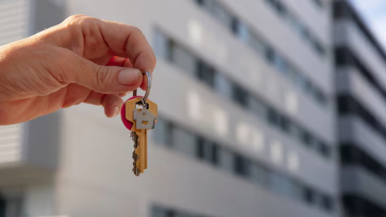 Инцидент, связанный с приобретением недвижимост...