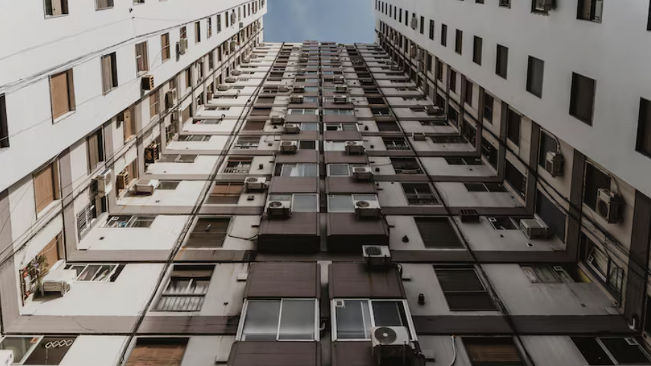 В России идет колоссальное обрушение спроса на новостройки на 35% В январе 2026 года в Российской Федерации было ...