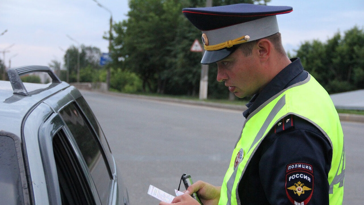 Водителей в РФ станут ловить по опущенным окнам: готовьтесь к маштабным проверкам С наступлением охотничьего сезона в России начи...