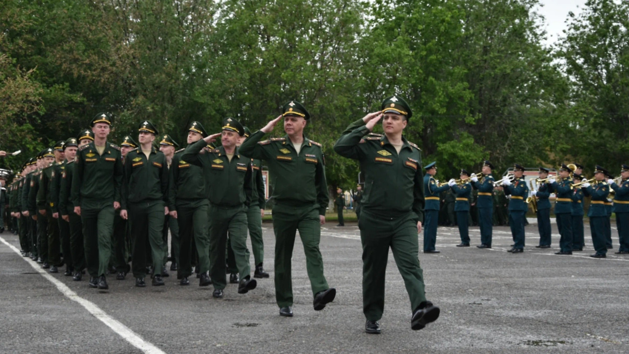 Граница РФ получила доступ к базам военкоматов Теперь при попытке выезда из России пограничник...