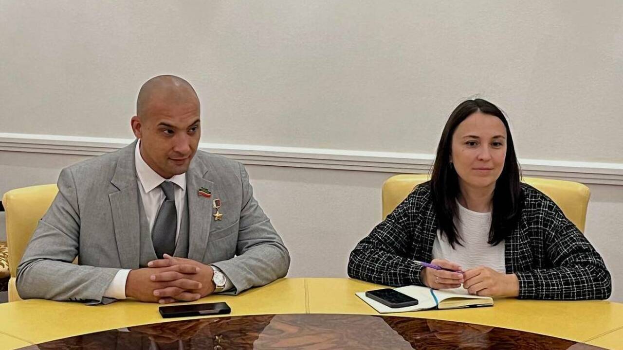 Герой России и депутат Госсовета РТ Расим Бакси...
