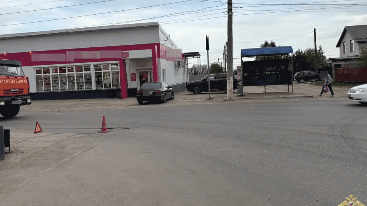 В Самарской области водитель авто LADA Granta сбил пенсионерку у магазина Сотрудники Госавтоинспекции установили обстояте...