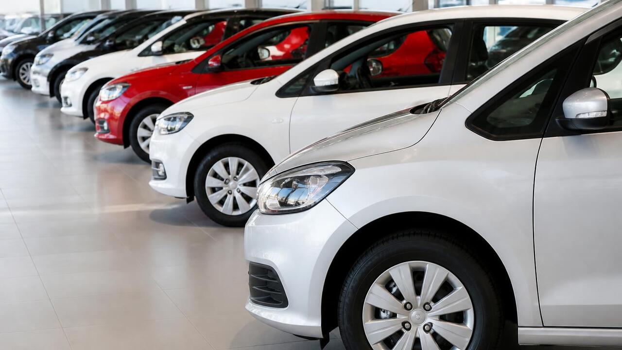 Продажи бюджетных автомобилей в Татарстане выро...