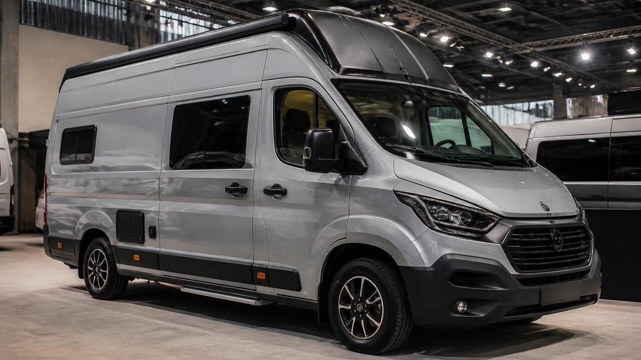 Против законов физики: 5 спальных мест в компактном Mercedes-Benz Sprinter Компания Rhön Camp представила на Caravan Salon...