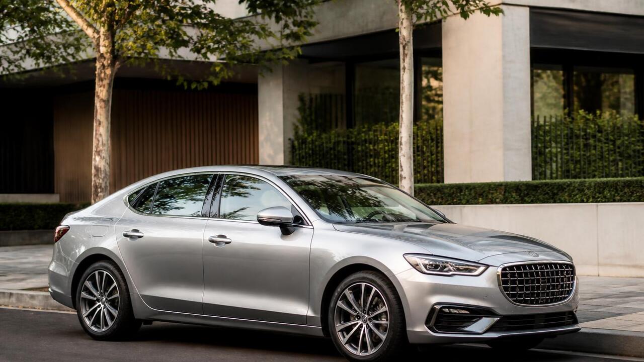 Редкая Lada Vesta 2019 года в версии «50 Annive...