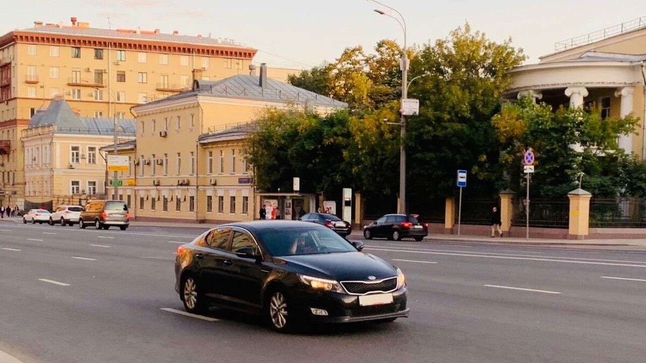 Если автомобиль старше десяти лет. Водителей предупредили о новых штрафах за возраст машины С мая 2025 года ГИБДД начнёт активно проверять ...
