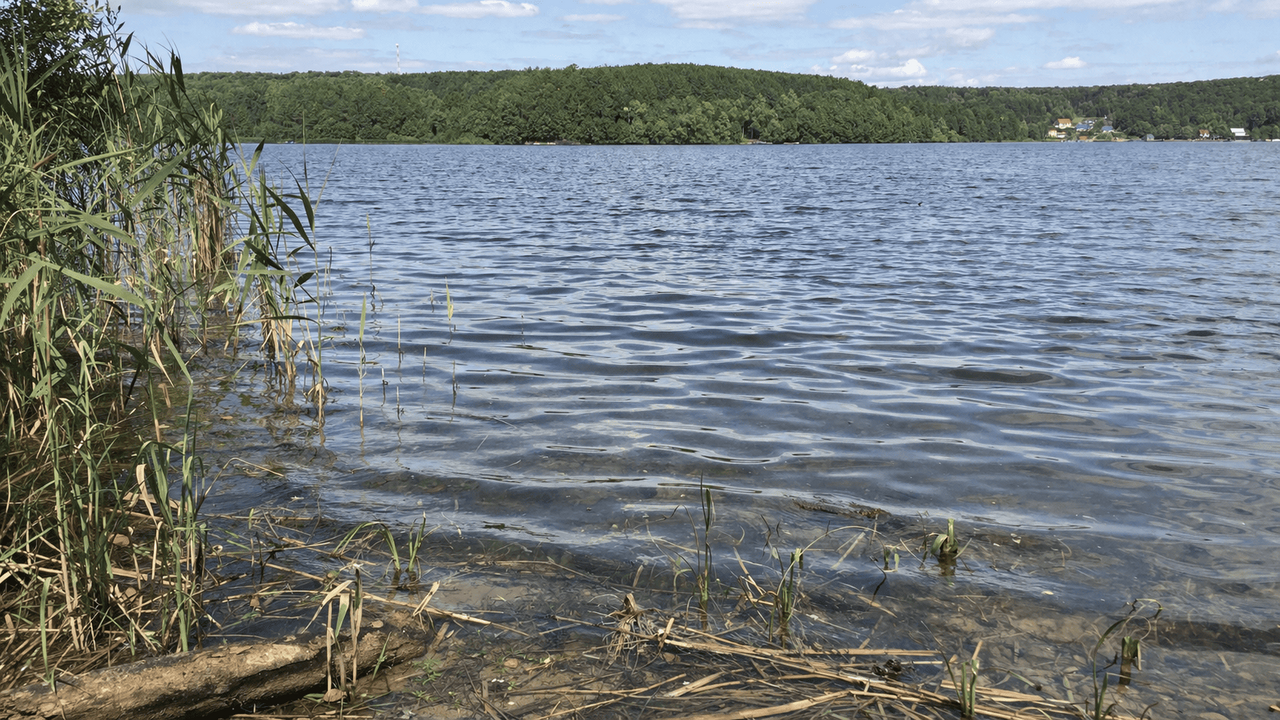 В Казани рядом с жилым комплексом «Аквамарин» п...
