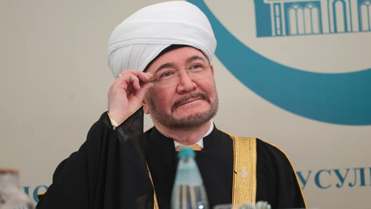 Курьерам-мусульманам запретили доставлять «неха...