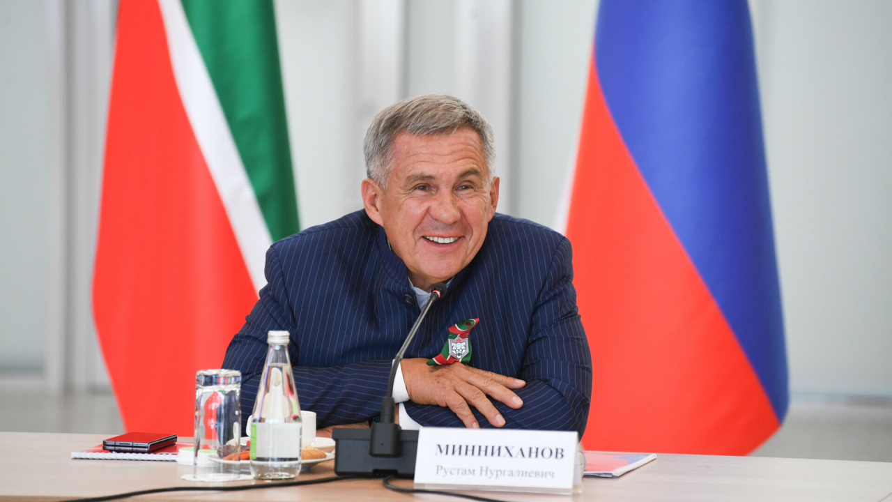 Минниханов озвучил подходы Татарстана к сохранению исторического наследия Рустам Минниханов рассказал о важности сохранен...