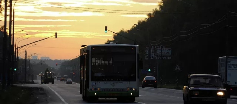 Специальные автобусы пустят до кладбищ Казани в Родительскую субботу. Об этом сообщает городская администрация.