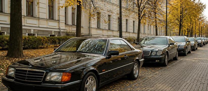 Премиальные авто 1990-х продаются в Татарстане от 1,3 млн рублей В Татарстане на Avito продают три редких премиа...