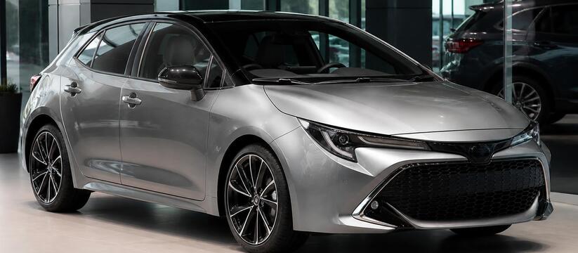 Toyota Corolla масштабно обновилась к юбилею: все изменения Toyota представила юбилейную версию хэтчбека Co...