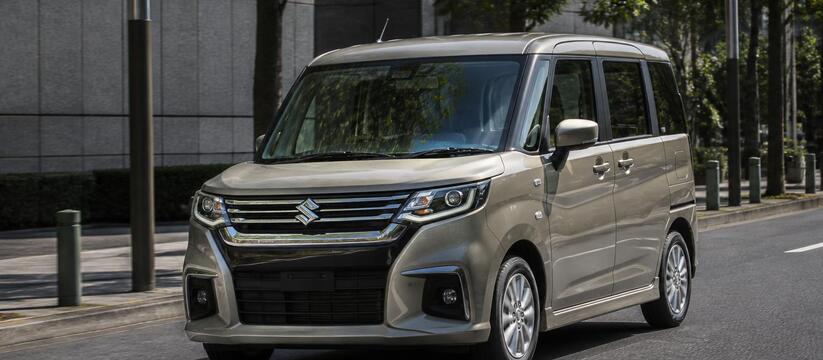 В Россию начались поставки компактвэна Suzuki Solio На российский рынок начались поставки компактвэ...