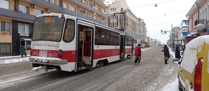 Ещё два  маршрута общественного транспорта будут работать в столице Татарстана без кондукторов с 26 июня, а именно речь идёт о троллейбусе №8 и трамвае №5.