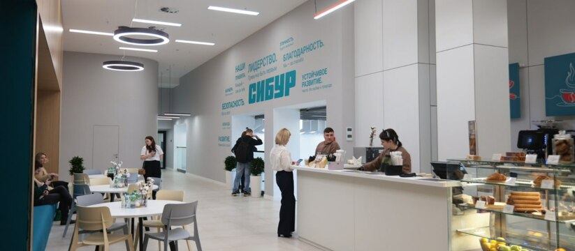 В Казани открылся новый офис СИБУР-РТ, который был открыт сегодня при участии президента Татарстана, председателя правления и генерального директора СИБУРа, а также мэра города.