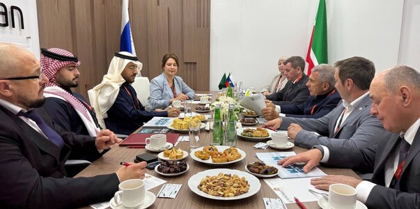 119 тысяч компаний закрылись, а эта — строит но...