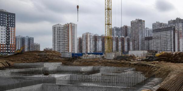 Школу в ЖК «Станция Юбилейная» начали строить б...