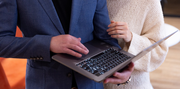 Мужчины готовились к 8 Марта активнее, чем женщ...