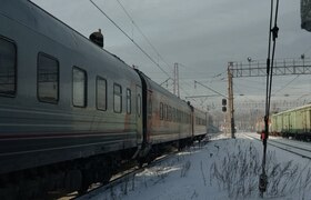 Следователи изучают причину смерти пассажира по...