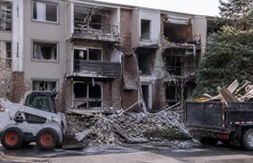 После взрыва газа в Челнах жильцов пускают в кв...