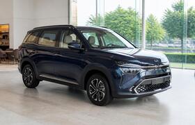 В РФ появился семиместный кросс-вэн Kia Carens ...