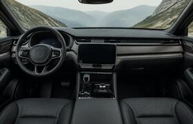 Опубликованы фото салона нового кроссовера Li Auto