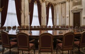 Венецианский шик вытеснил доступную среду в бюд...
