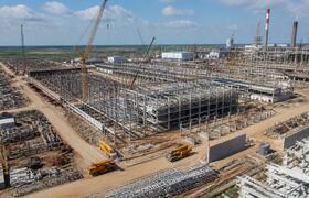 Новую бумажную фабрику мощностью 70 тыс. тонн п...